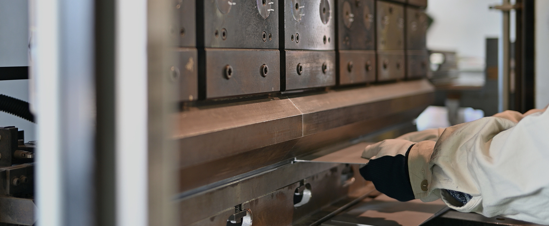 人と技術の調和で未来を切り開く